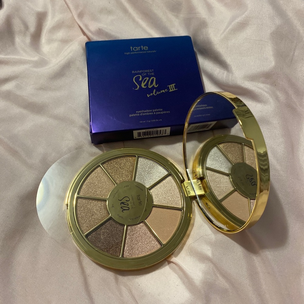 Tarte Rainforest of the sea palette